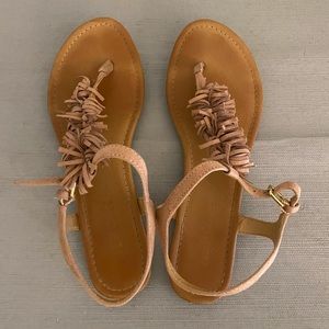 Report Women’s Tassle Sandels